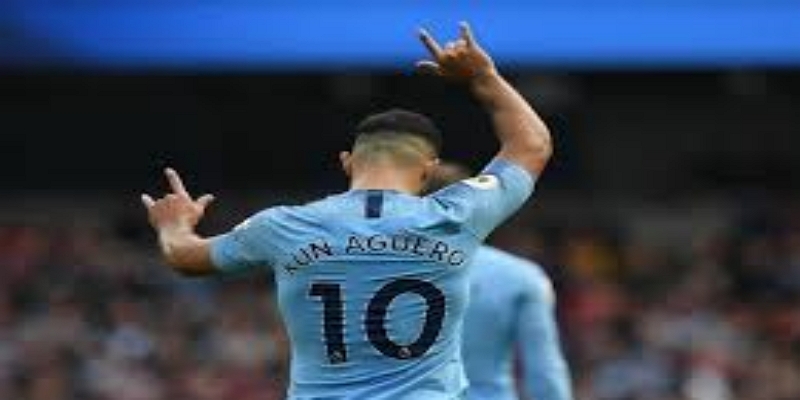 历史前锋横向对比，九游娱乐如何看待阿圭罗的位置-九游娱乐