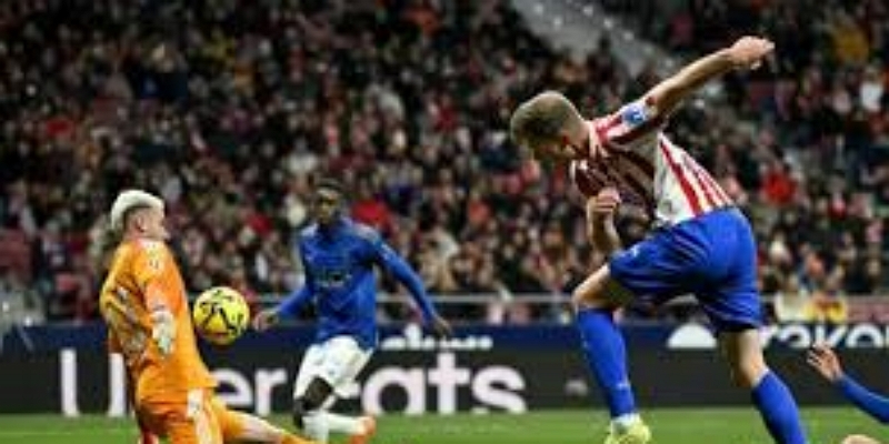 九游娱乐深度-战术解析与关键球员- 九游娱乐