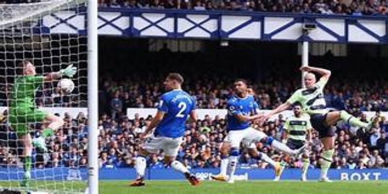 九游娱乐专栏：利物浦面临魔鬼赛程，冠军道路充满挑战 -九游娱乐